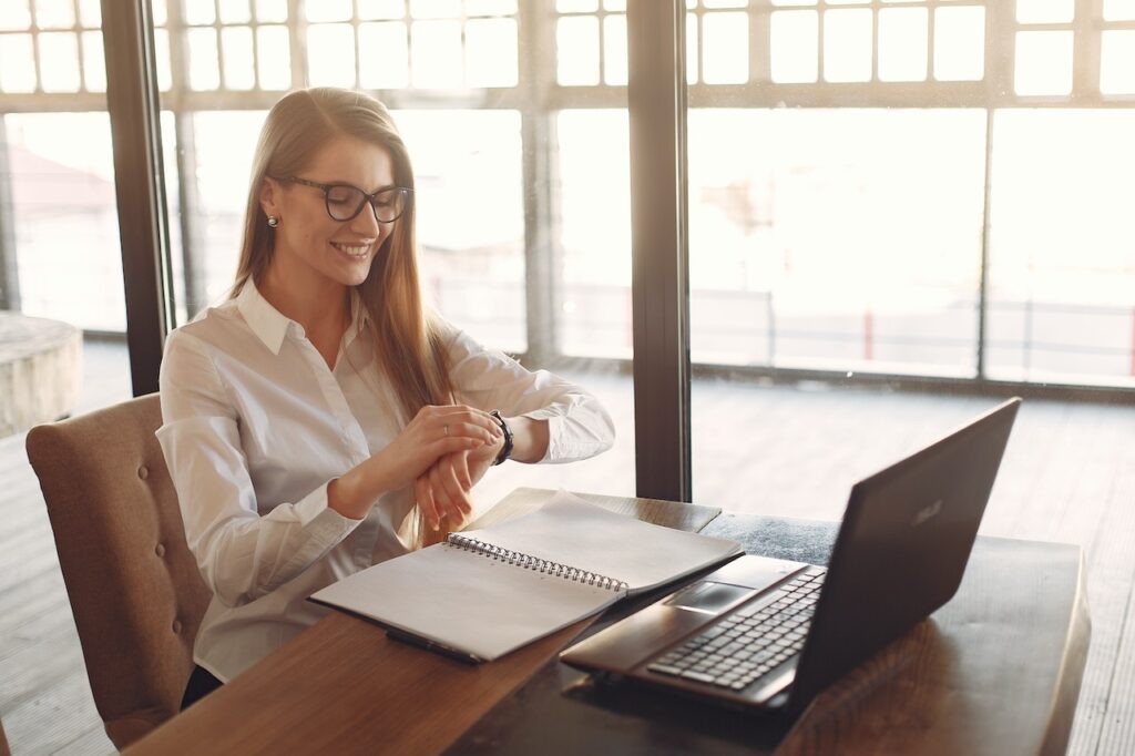 time-management-tips-for-freelancers-deepfin-en